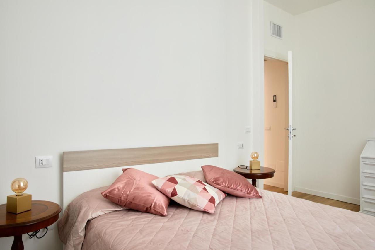 Xenia Apartments - Apartment In Fondazione Prada ミラノ エクステリア 写真