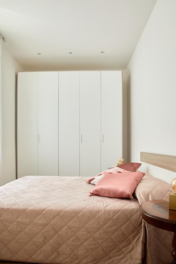 Xenia Apartments - Apartment In Fondazione Prada ミラノ エクステリア 写真